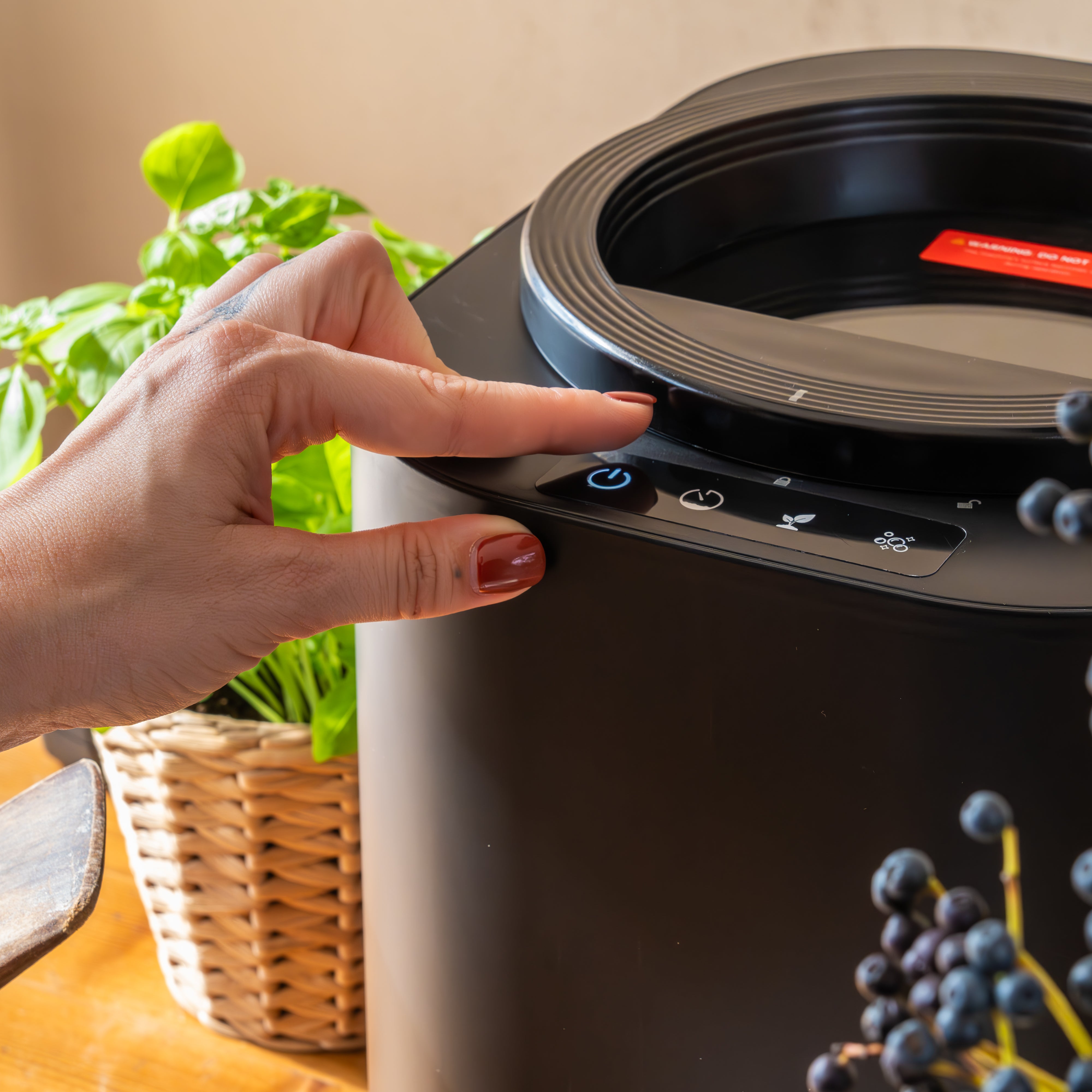 WeEarth 2.0 - Il miglior investimento per la tua cucina e il tuo giardino
